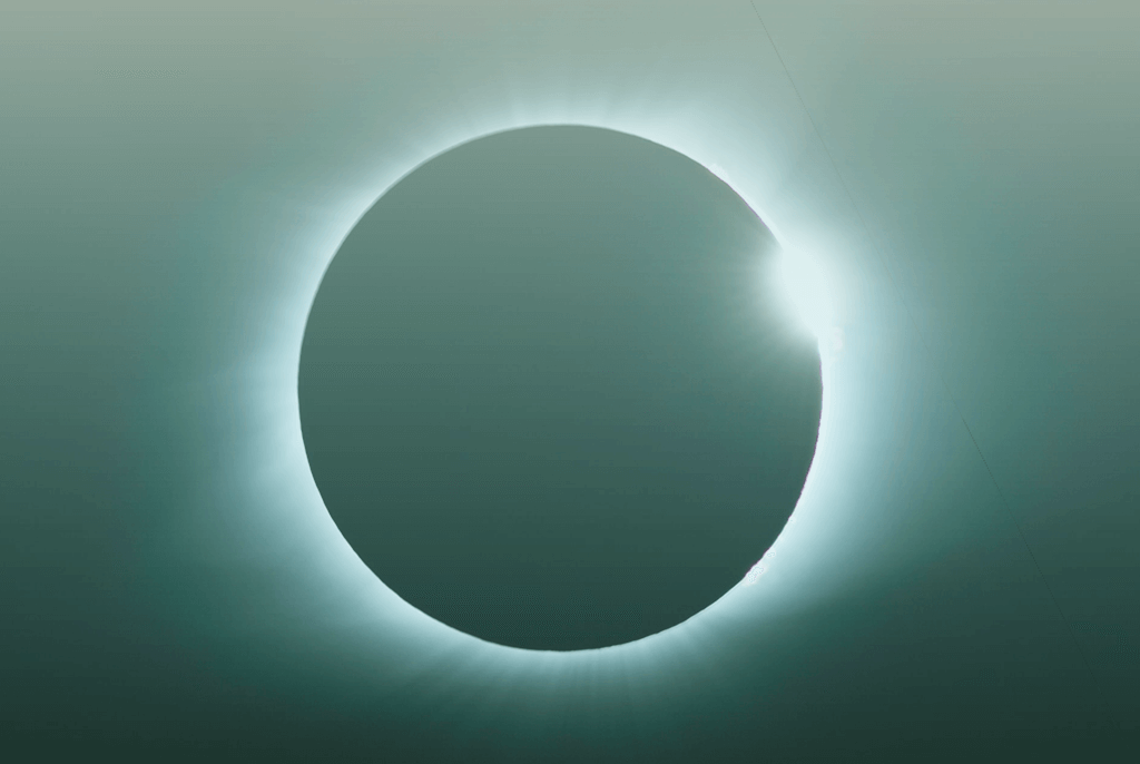 2021-esoteerika-voi-kahe-jalaga-maapeal